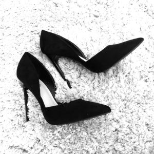 Beautiful black high hells Pumps